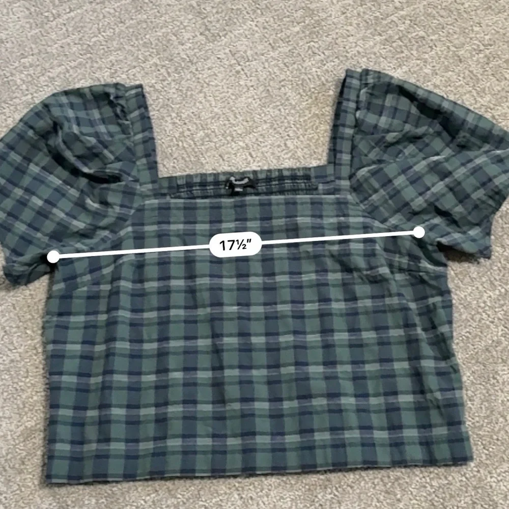 Madewell Green and Navy Plaid Puff Sleeve Crop Top